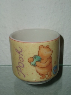 Royal Doulton - Winnie the Pooh (Pooh - 2001 Disney - mark